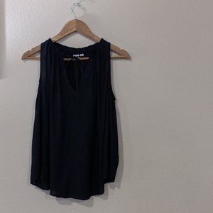 Gap Ruffle detailed tank blouse